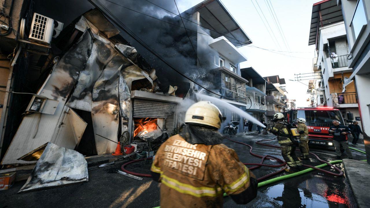 Buca’da iş yeri yangını panik yarattı