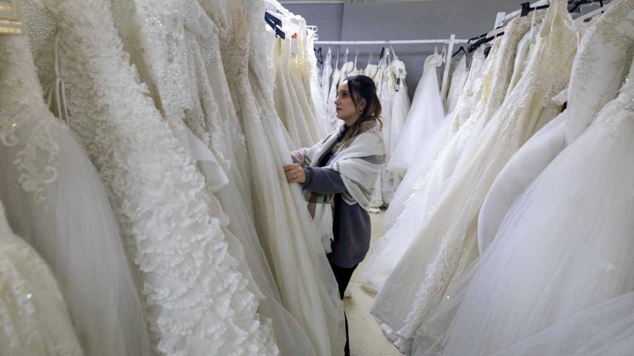 Gelinlik hayali İzmir’de ücretsiz gerçek oluyor