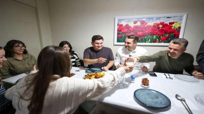 İl Başkanı Güç ve Başkan Duman, iftar sofrasında gençlerin derdini dinledi