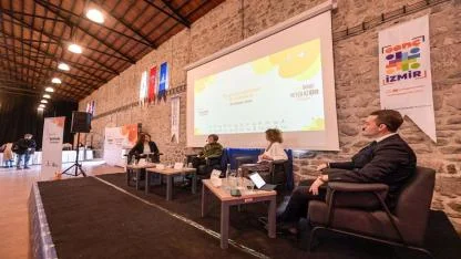 “İzmir Seninle” ile gençlere güçlü kariyer köprüsü