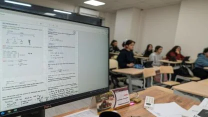 İzmirli öğrencilere yapay zekâ destekli matematik