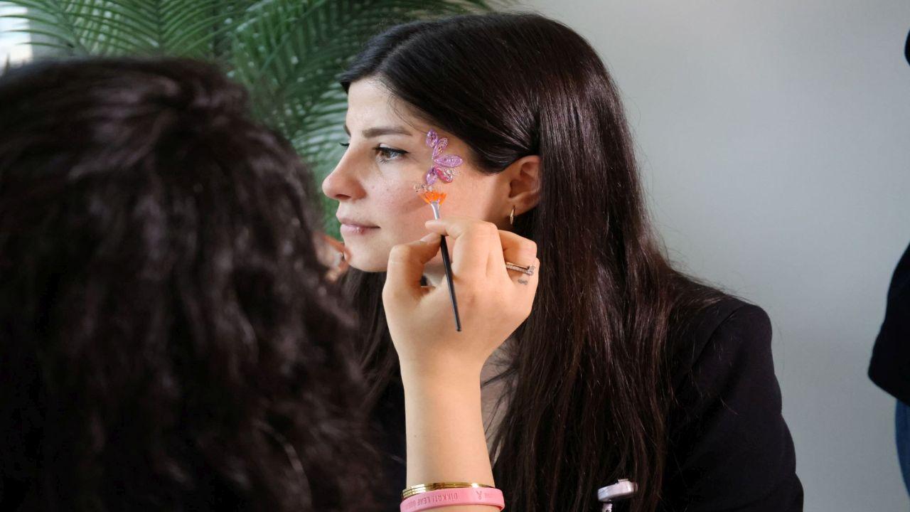 Kanseri Yendi, Umudu Yüzlere Taşıdı