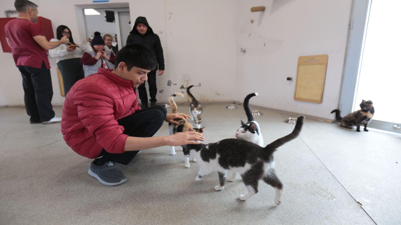 Konak’ta kalpleri ısıtan buluşma