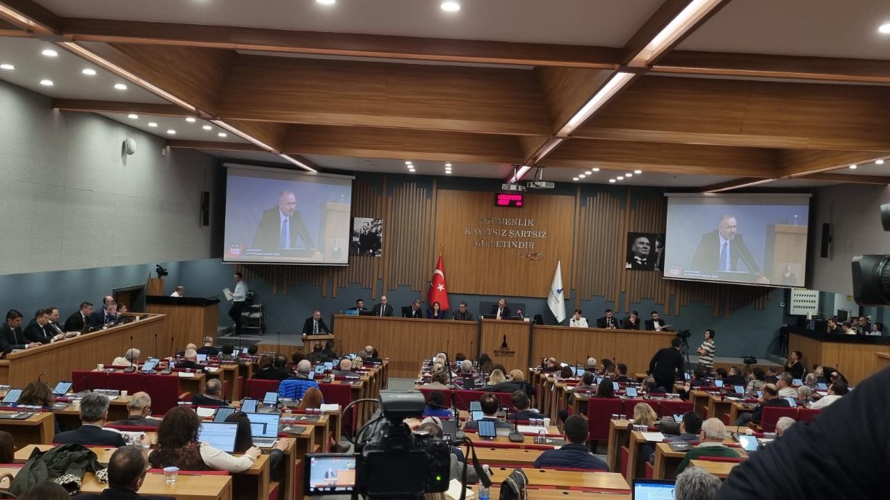 Meclisten Tugay'a Dev Kredi Yetkisi