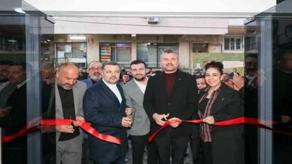 Başkan Görkem Duman, Buca Yardımlaşma Derneği ‘nin açılışını gerçekleştirdi