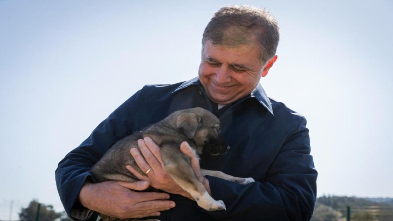 Başkan Tugay'dan İzmirlilere çağrı: Yarım saatinizi ayırın, bir cana umut olun
