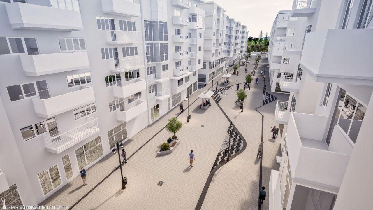 Bayraklı Sevgi Yolu'nda yoğun tempo