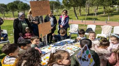 Bornova’da minikler öğrenerek eğlendi