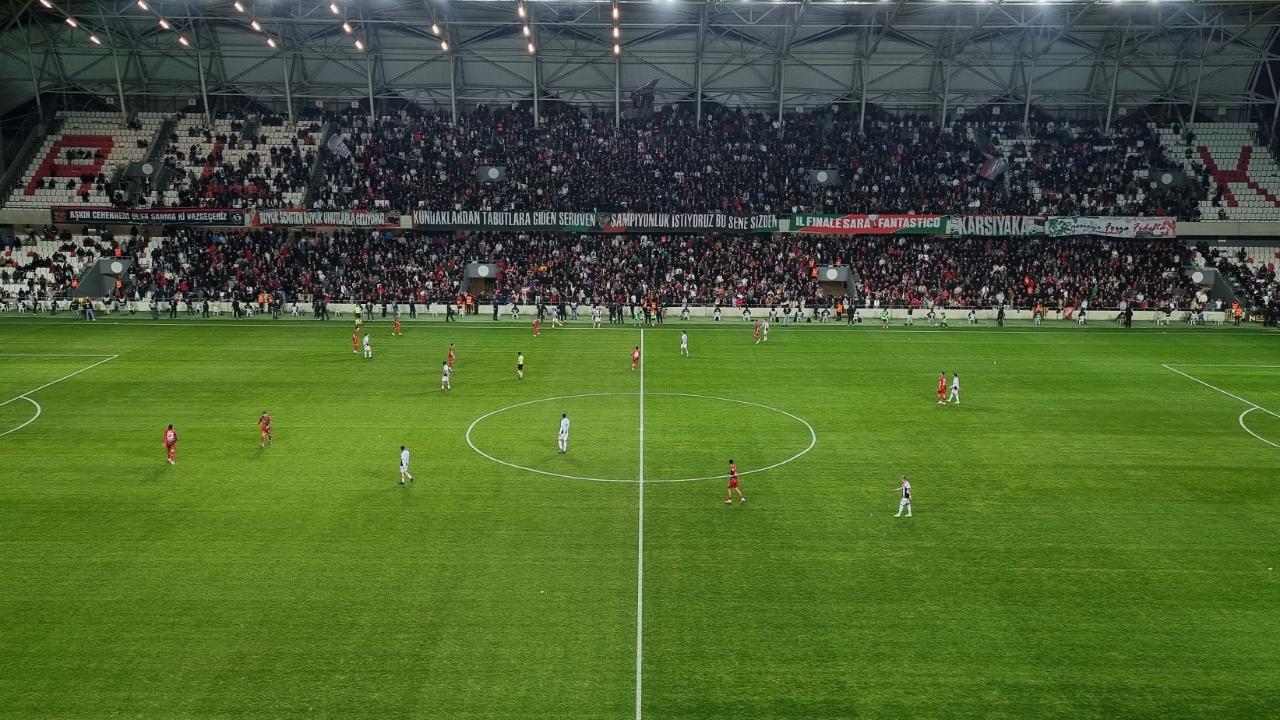 Dev Derbide 3 Puan Karşıyaka'nın