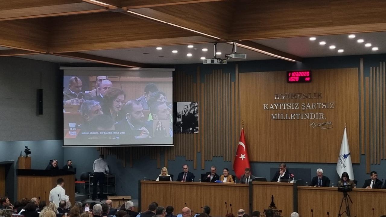 Tugay'dan 'Vakıflar'a eleştiri