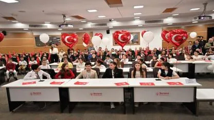 23 Nisan ruhu Bornova’da çocukların sesiyle yükseldi