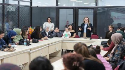 Anne Destek Programı mezunları sertifikalarını Başkan Mutlu’dan aldı