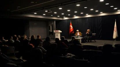 Bornova Kent Söyleşileri’nde şiir ve psikanaliz buluştu