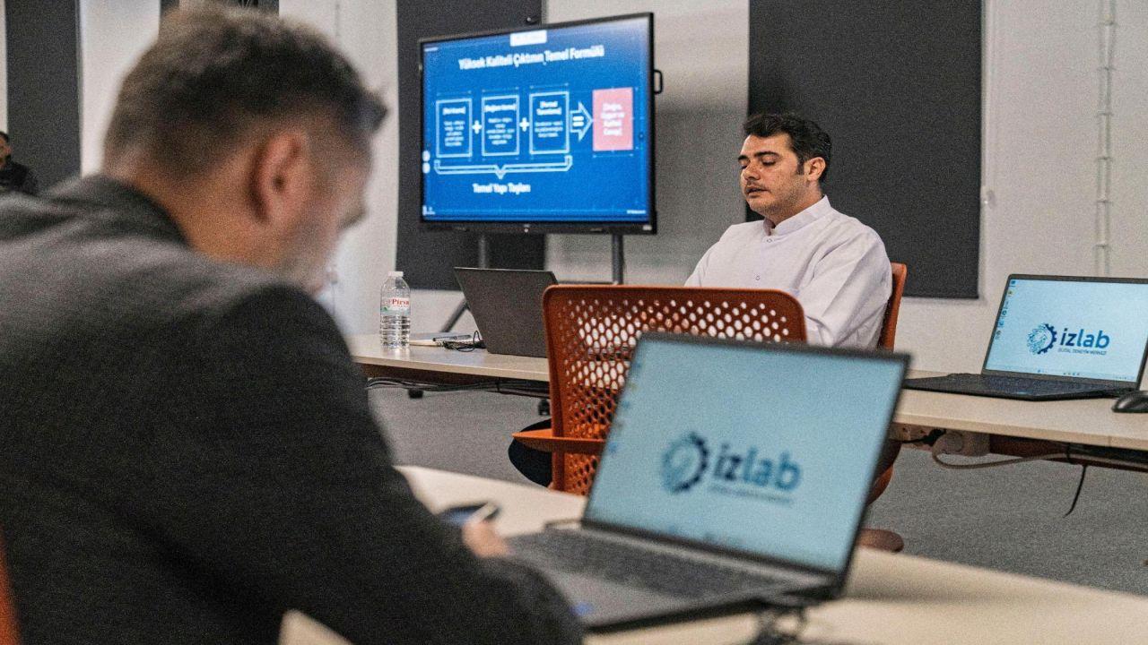 Büyükşehir’den yöneticilere yapay zeka ile dijital dönüşüm eğitimi