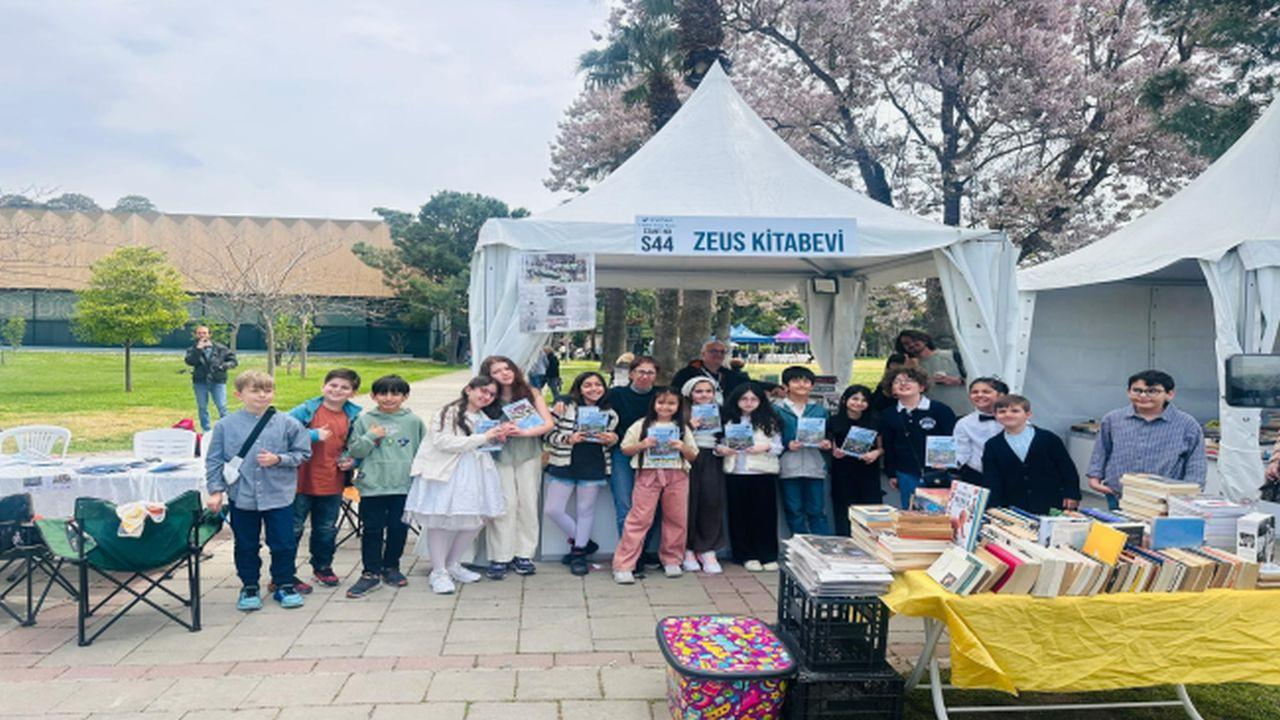 Geleceğin Genç Yazarları İzmir Kitap Fuarı’nda Okurlarıyla Buluştu