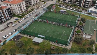 Menderes’te Minik Kramponlar Sahaya Çıktı