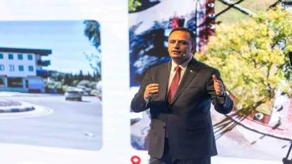 Salon doldu taştı, Bornova tek yürek oldu