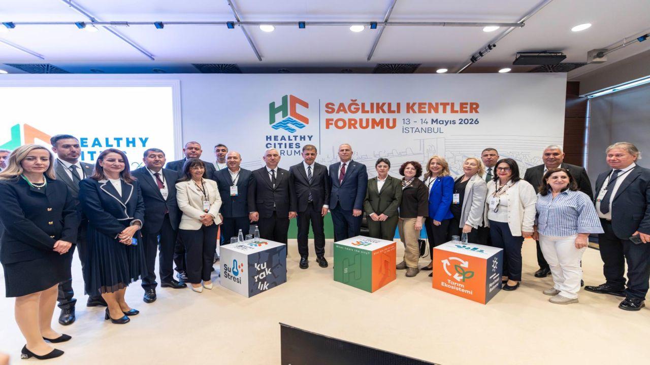 Başkan Tugay Sağlıklı Kentler Forumu’nda konuştu: