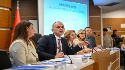 Bornova Belediyesi’nde 2025 kesin hesabına meclis onayı