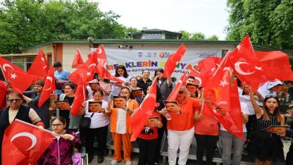 Ele ele tutuştuğumuz sürece aşamayacağımız hiçbir engel yok