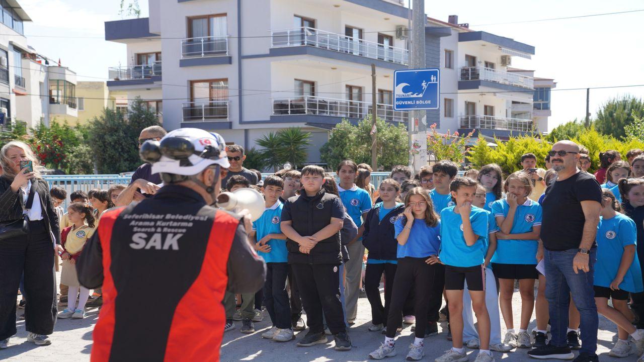 Seferihisar’a UNESCO’dan “Tsunamiye Dayanıklı Kent” sertifikası