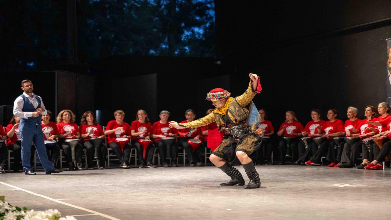 Bornova’da ritim ve halk dansları rüzgarı
