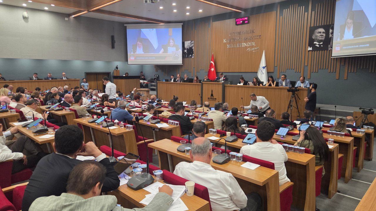 Büyükşehir Meclisi'nde 'Koç' gerginliği
