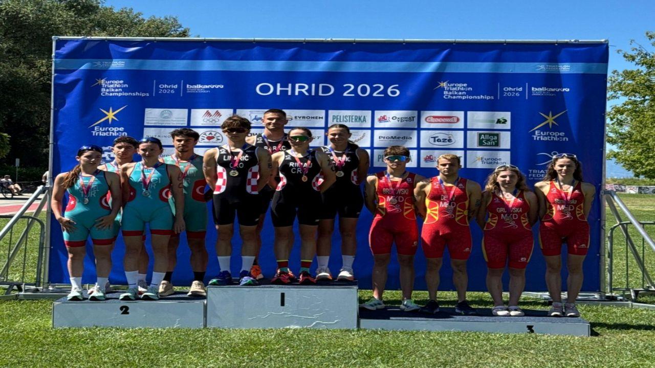 Büyükşehir’in sporcuları gümüş madalya ile döndü