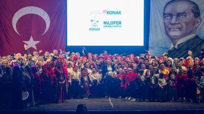 Konak’ın Halk Oyunları Şenliği 20. yıl gururu yaşattı