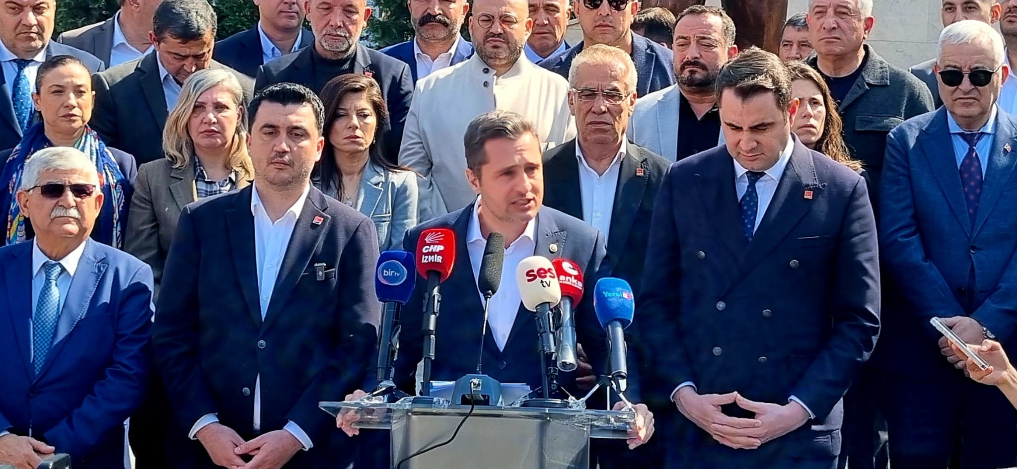 Bıçaklı saldırıya Güç ve Yücel'den sert tepki!